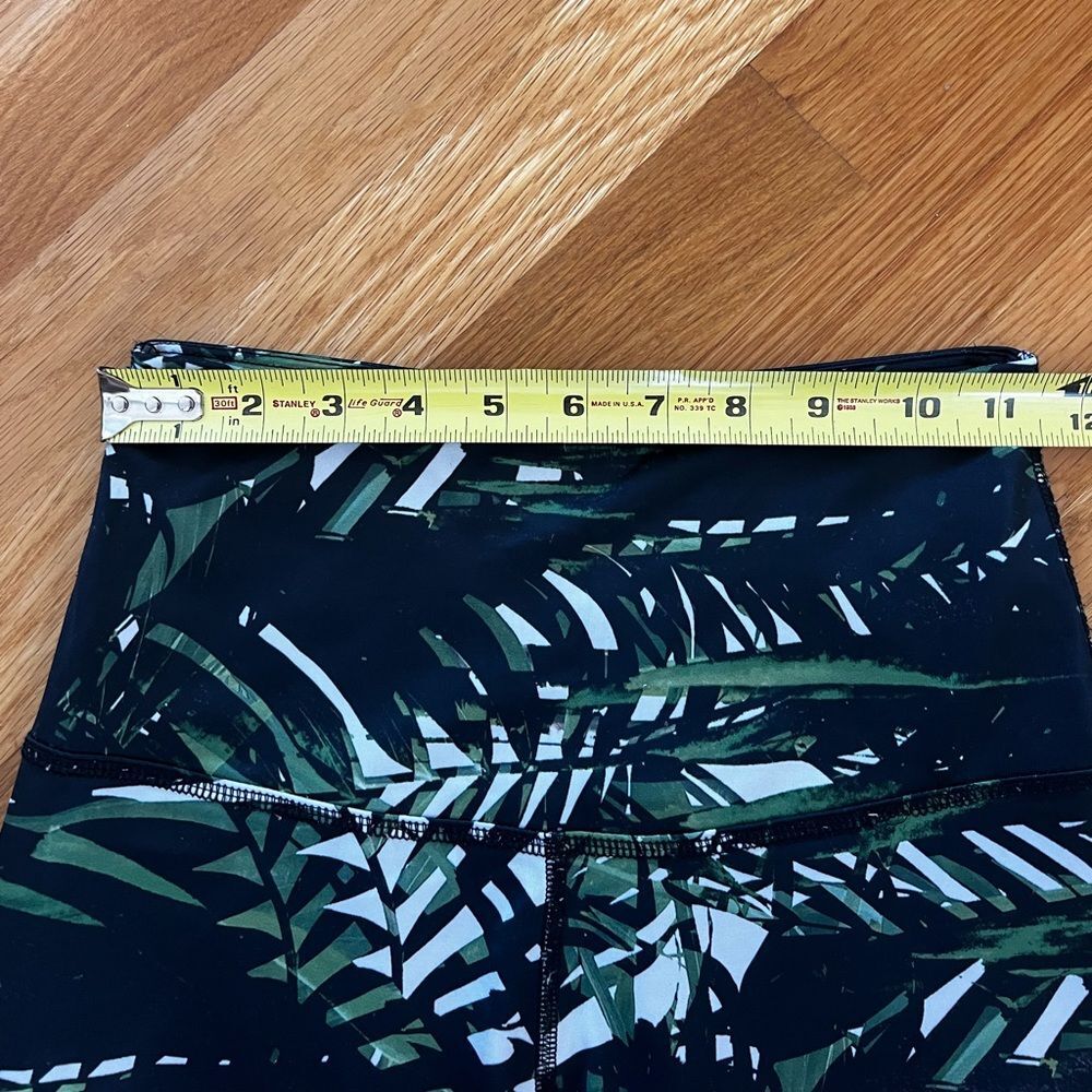 Beyond Yoga Womens Lux Leggings High Waisted Stretch Leaf Print Green Small - Picture 4 of 7